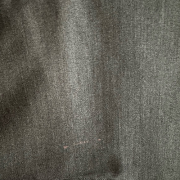 FIGS size small heather gray three pocket scrub top - Picture 3 of 3